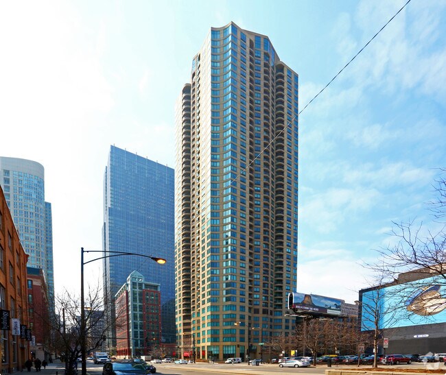 400 N LaSalle Condominiums Chicago, IL Apartment Finder