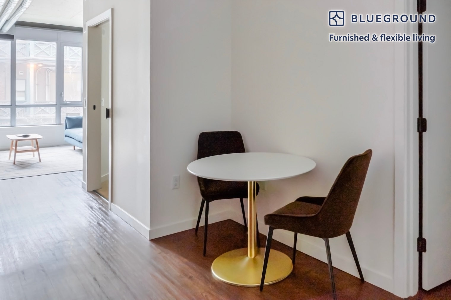 Building Photo - 624 Yale Ave N