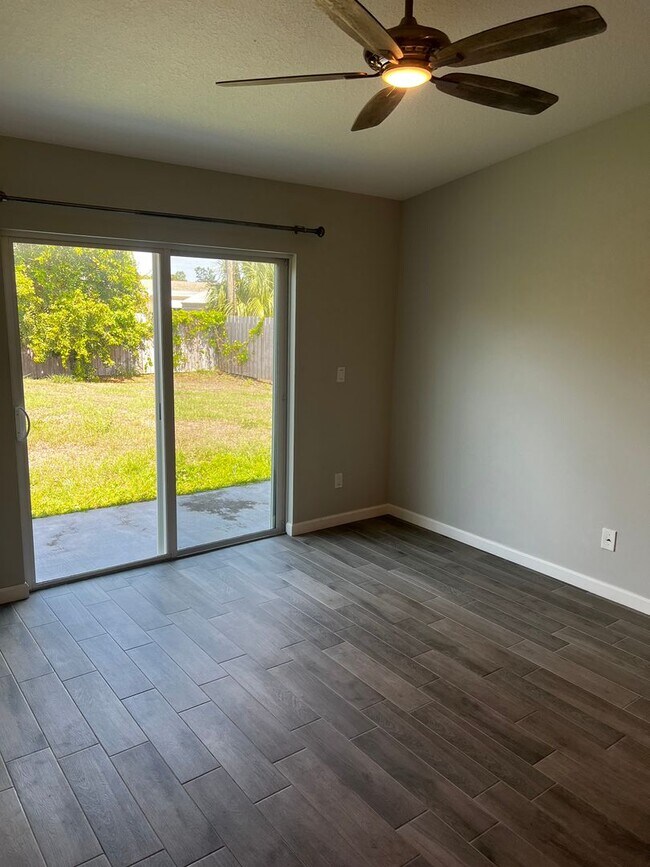 Building Photo - CHARMING 3 BEDROOM, 2 BATH HOME BUILT IN 2022 IN EAST STUART