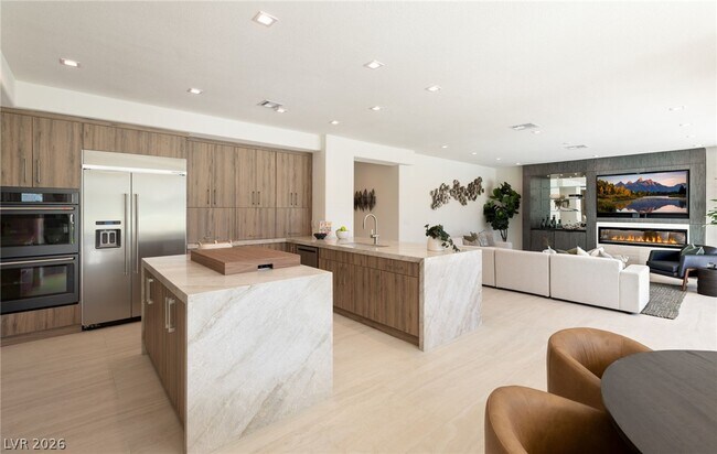 Building Photo - 1833 Corta Bella Dr