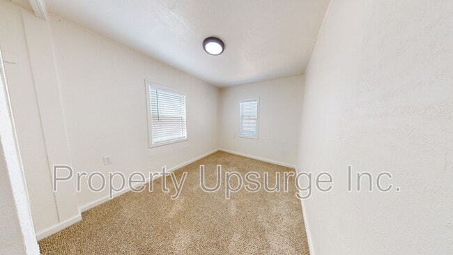 Building Photo - 2717 Twin View Blvd