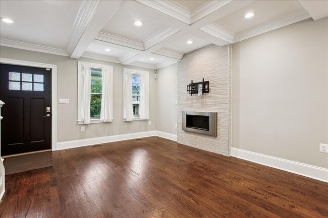 Building Photo - Modern 4BR Home w/ Fireplace, In-Law Suite...