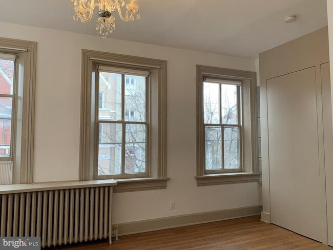 Building Photo - 812 Prince St
