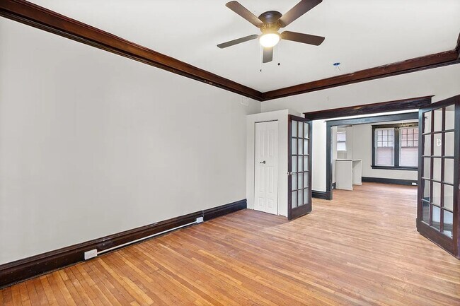 Building Photo - 3176 Gustine Ave