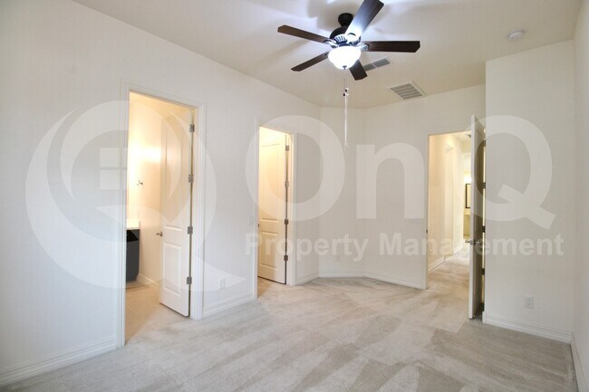 Building Photo - 1781 E Aster Pl
