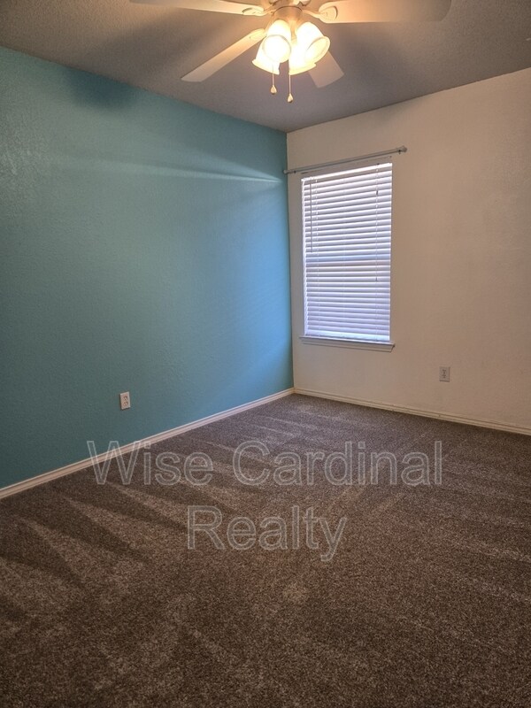 Building Photo - 4924 Harvard Dr