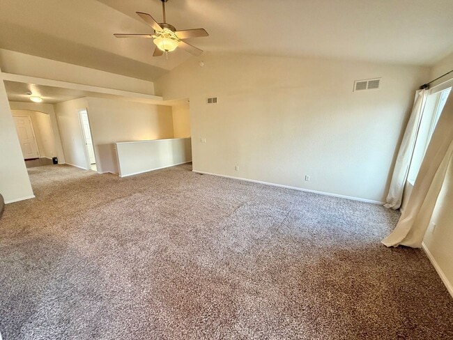 Building Photo - 3 bedroom, 2 Bath Ranch Home with 2 Car Attached Garage (WEEKLY MOWING INCLUDED) in South Fort Co...
