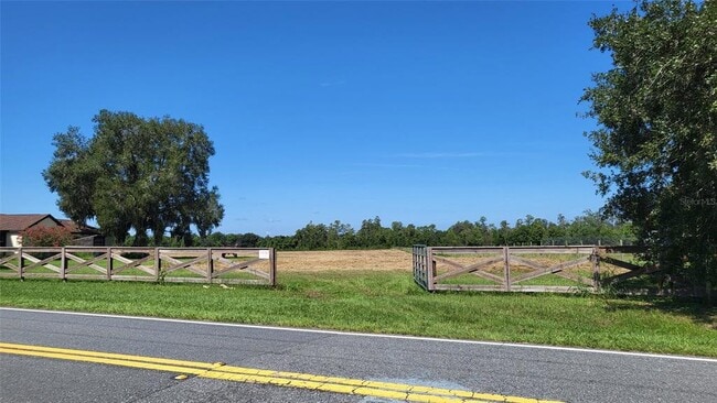 Building Photo - 13832 South Bay Lake Rd