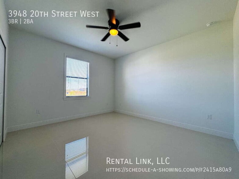 Building Photo - 3948 20th St W