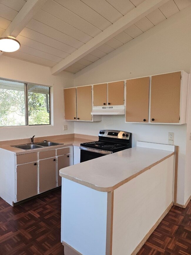 Building Photo - 11-3482-3482 Plumeria St