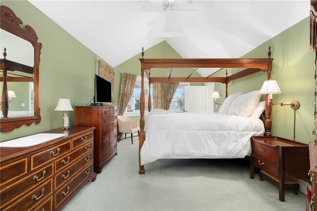 Building Photo - 9 White Terrace