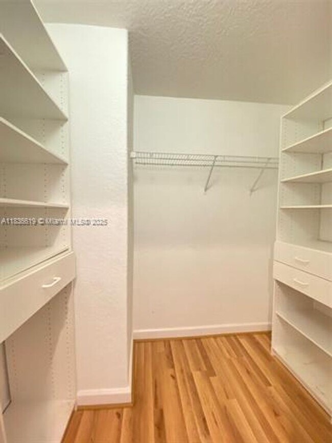Building Photo - 17037 SW 39th St