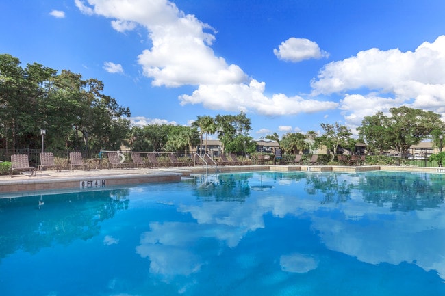 Building Photo - The Fountains at Forestwood