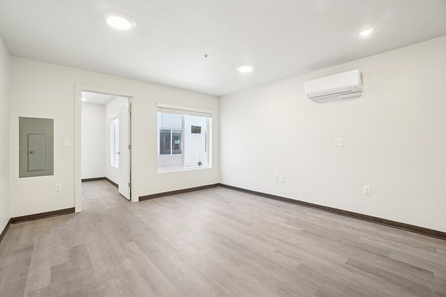 Building Photo - 1326 S 500 E