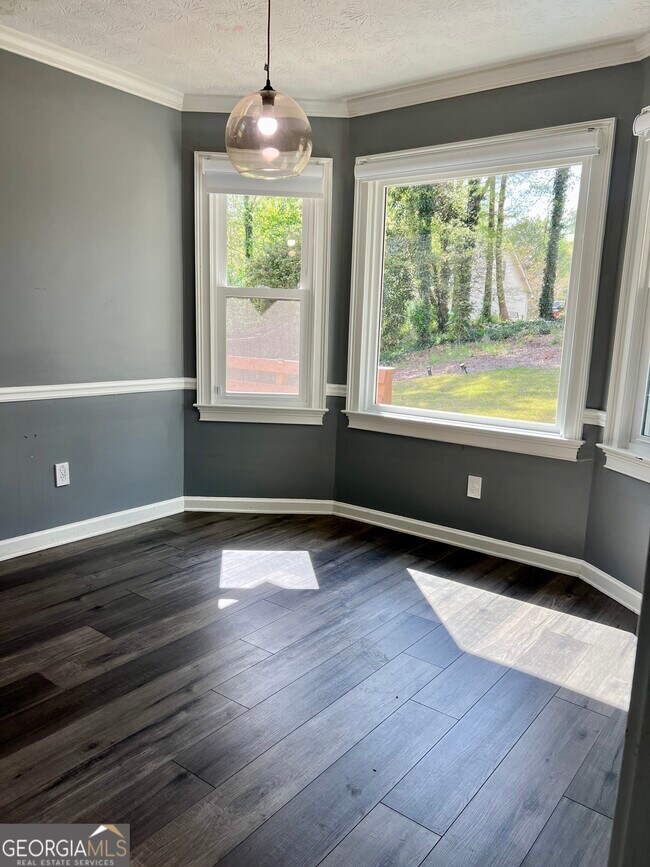 Building Photo - 2361 Ciji Cir