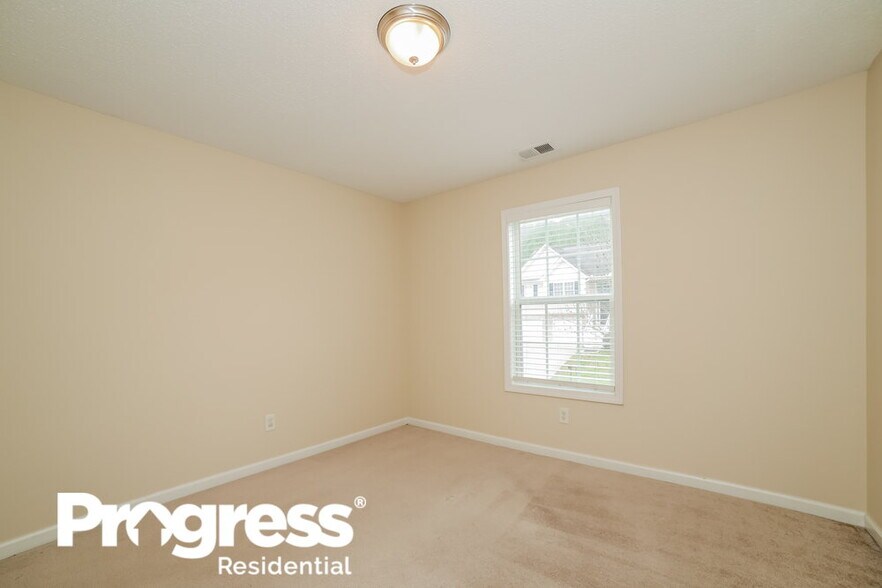 Building Photo - 253 Bainbridge Cir