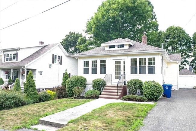 Building Photo - 87 Cabot Ave