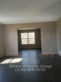 Building Photo - 326 Wirt St