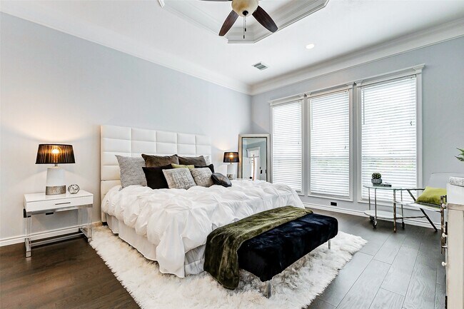 Building Photo - 5807 Mountain View Dr