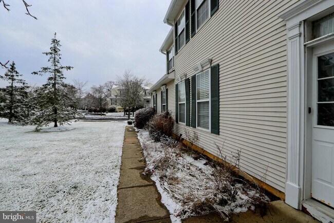 Building Photo - 34 Windsor Pond Rd