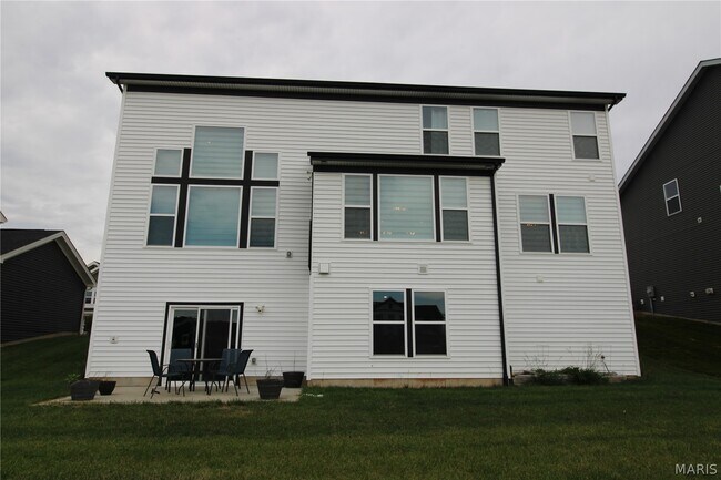 Building Photo - 818 Memsie Dr