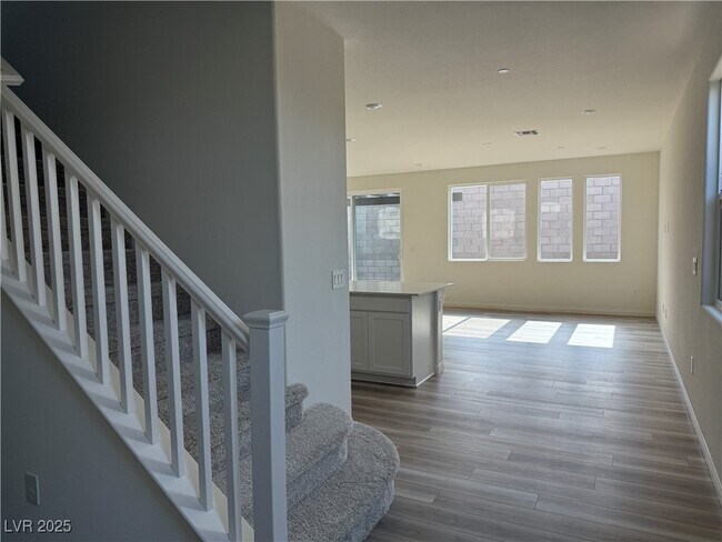 Building Photo - 9997 River Corral St