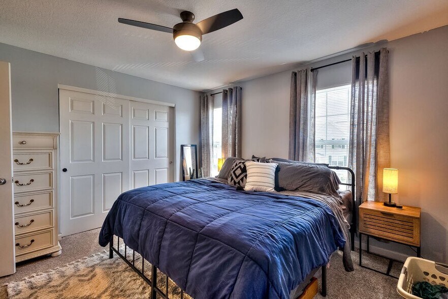 Building Photo - 7236 Colonial Affair Dr
