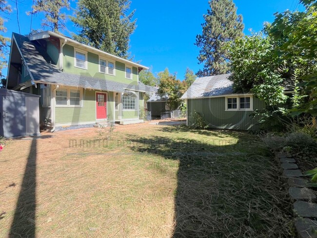 Building Photo - Beautiful South Hill Craftsman