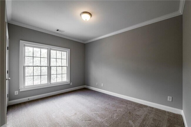 Building Photo - 775 Cooper Farm Way