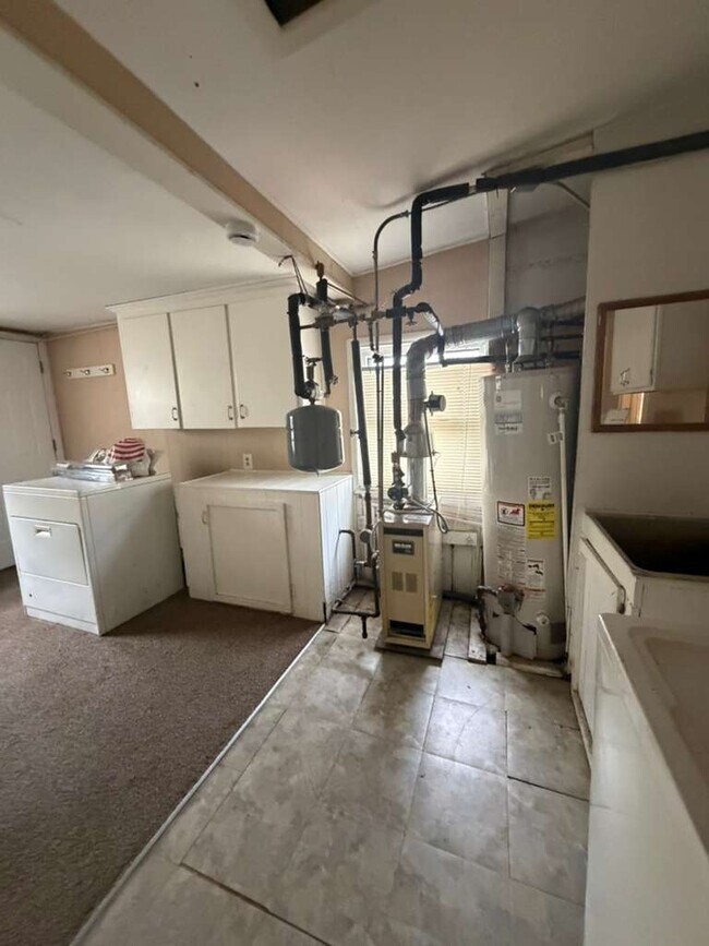 Building Photo - 20852 Ridgemont Rd