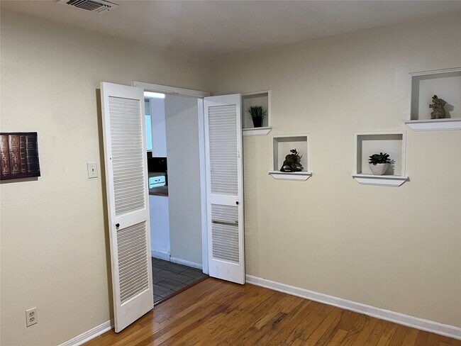 Building Photo - 3506 Corinne Ct