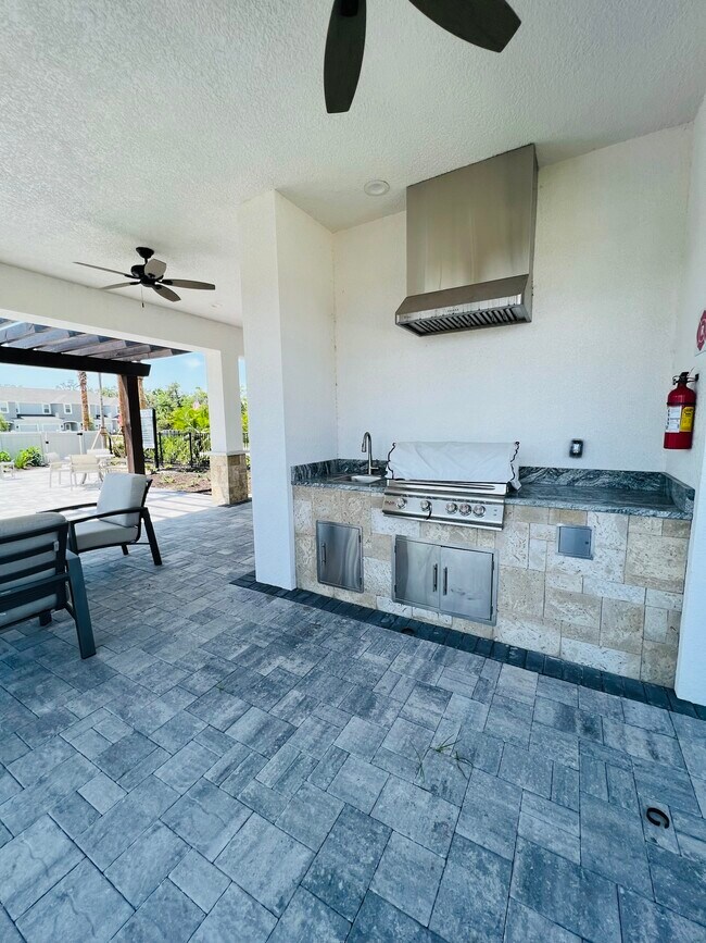 Building Photo - 8549 Lunar Skye St