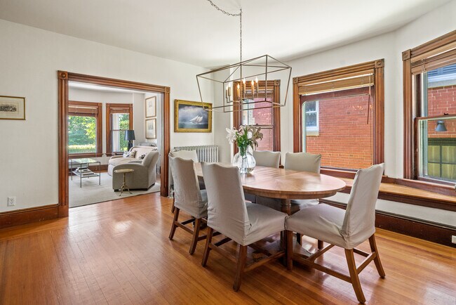 Building Photo - 14 Greenough Pl