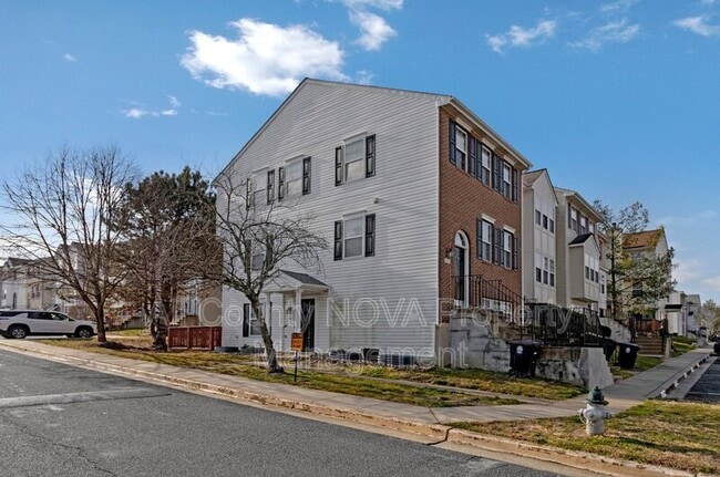 Building Photo - 4323 Apple Orchard Ln