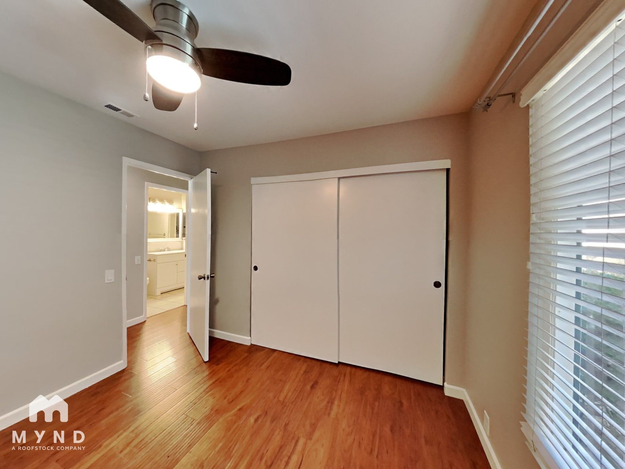 Building Photo - 10565 Caminito Flores