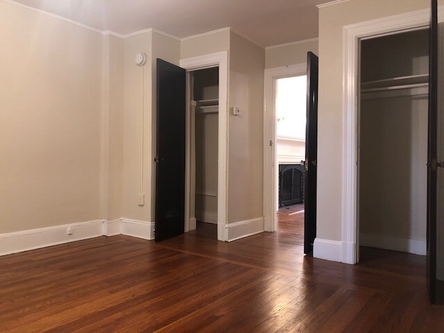 Building Photo - 256 Bradley St