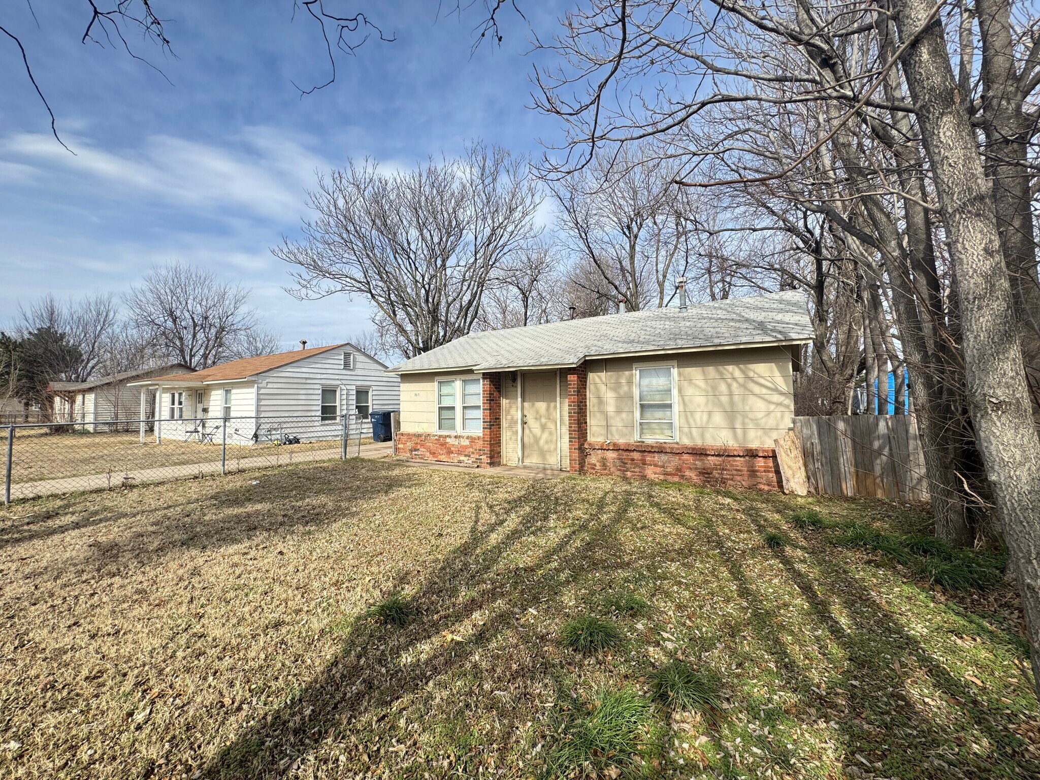 Building Photo - 2517 SW 42nd St