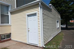 Building Photo - 982 Dixwell Ave