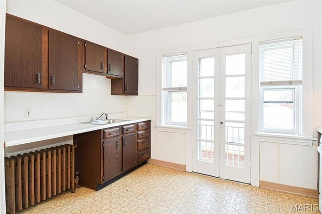 Building Photo - 1071 Terrace Dr