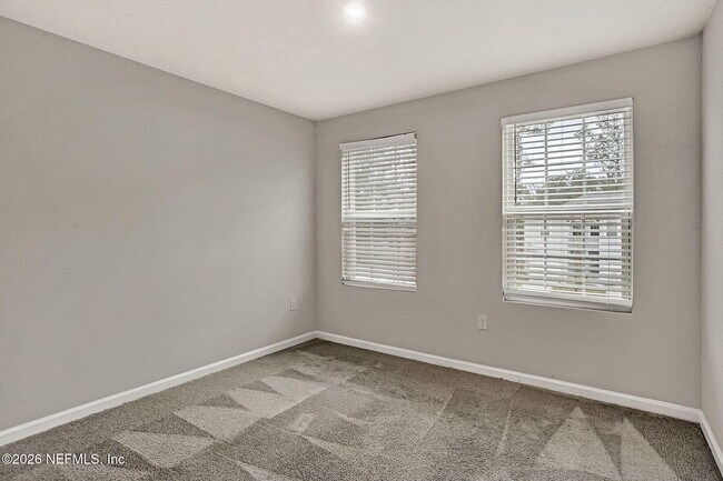 Building Photo - 5958 Creekside Crossing Dr