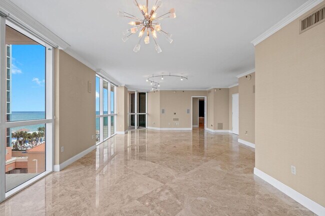 Building Photo - 101 S Fort Lauderdale Beach Blvd