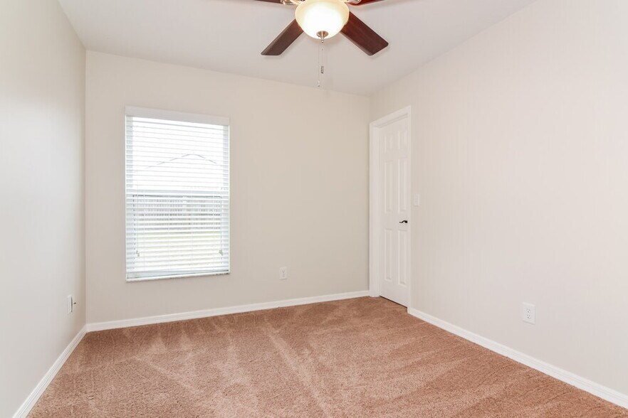 Building Photo - 538 Beth Ann St