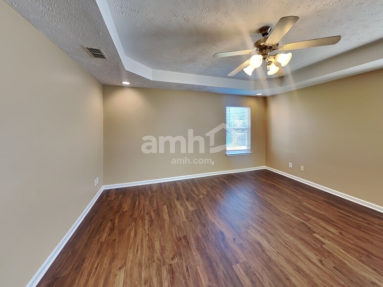 Building Photo - 5608 Hickory Park Dr