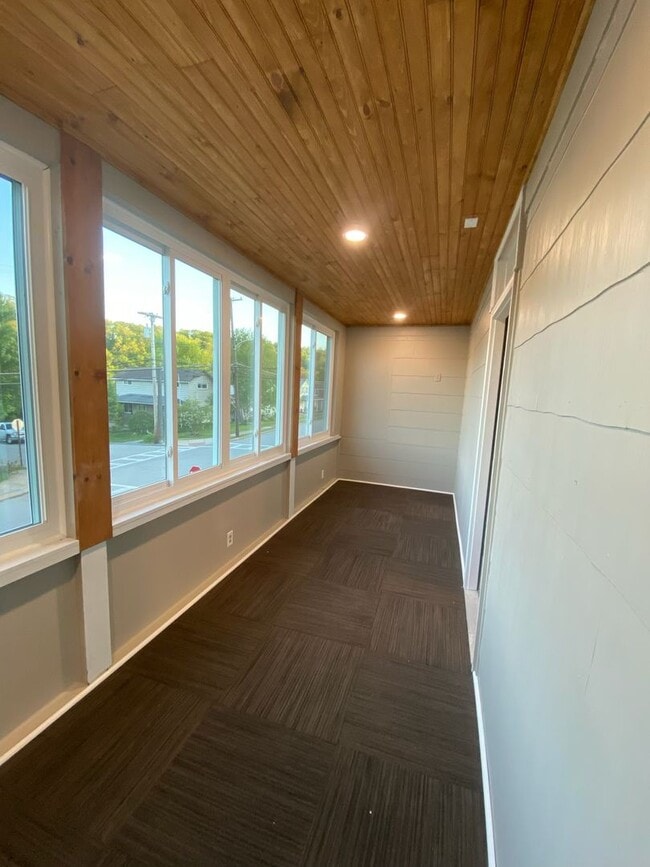 Building Photo - 357 2nd Ave