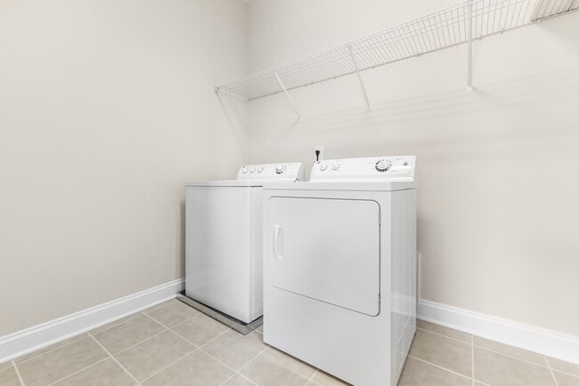 Building Photo - 1416 Sabino Dr