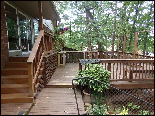 Building Photo - 14 Woodlore Cir