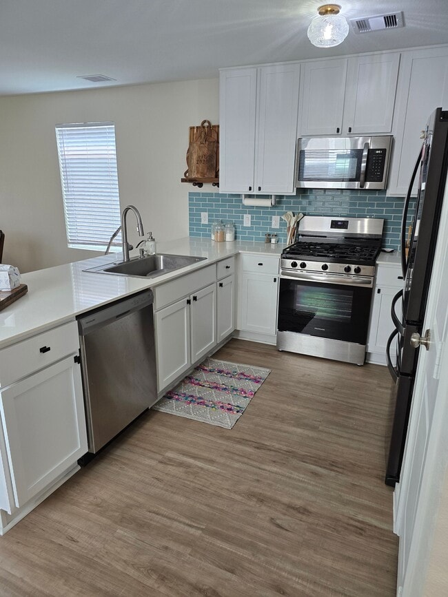 Building Photo - 21519 Carosella Dr