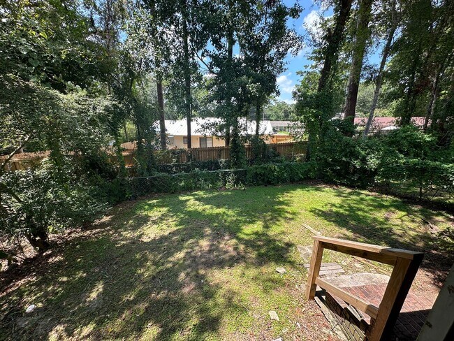 Building Photo - 2072 Pats Place