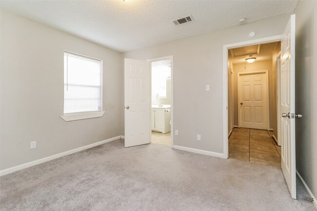 Building Photo - 26731 Cypress Rd