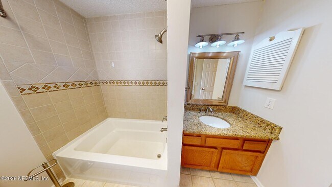 Building Photo - 11645 Lazy Willow Ln